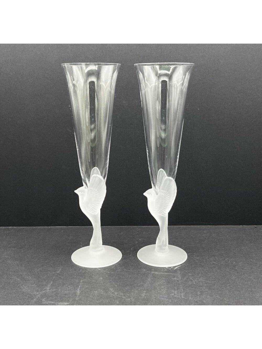 Sasaki Wings Champagne Flutes Frosted Bird Stem Glasses Pair 9 1/4"
